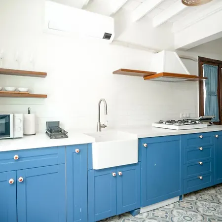 Miniq Homes 104 - The Luxurious Stone Retreat فيلة فوكا